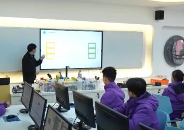 “跨學(xué)科主題學(xué)習(xí)”“項(xiàng)目式學(xué)習(xí)”增強(qiáng)學(xué)生實(shí)踐能力 中小學(xué)生科學(xué)素養(yǎng)穩(wěn)步提升