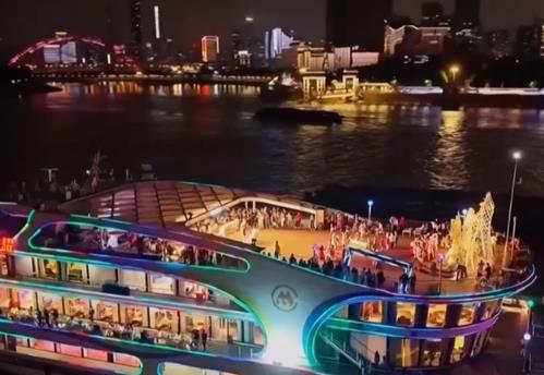 多彩文旅活動(dòng)將節(jié)日氛圍“拉滿” 各地喜氣洋洋、歡樂祥和迎新年