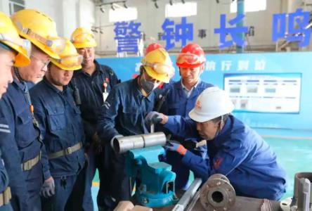 從“工”到“匠”的跨越：內(nèi)蒙古產(chǎn)業(yè)工人隊(duì)伍建設(shè)改革賦能高質(zhì)量發(fā)展