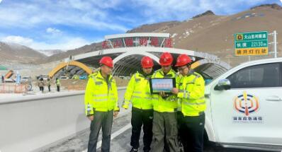 貫通天山南北 守護(hù)世界最長隧道 新疆移動5G網(wǎng)絡(luò)全程護(hù)航烏尉高速通車