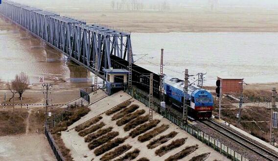 世界首次3.5萬(wàn)噸群組列車(chē)試驗(yàn)成功 新列車(chē)帶來(lái)哪些能力提升？