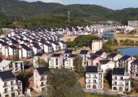 遷新居、住“好房子” 綠色低碳建房打造未來鄉(xiāng)村模范樣本