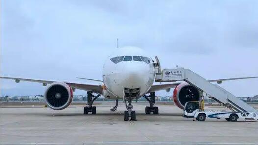 “福州—東米德蘭”全貨運(yùn)航線正式開(kāi)通運(yùn)營(yíng)