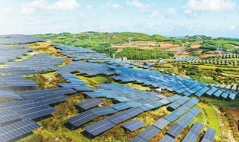 堅持“雙碳”引領(lǐng)，推動全面綠色轉(zhuǎn)型——著力推進全年經(jīng)濟工作八大重點任務(wù)⑥