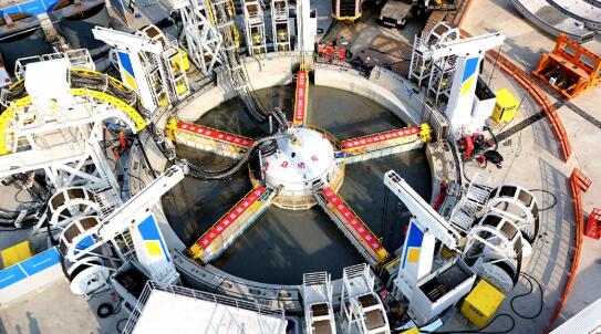 我國自主研制，全球最大直徑豎井掘進機“啟明號”始發(fā)