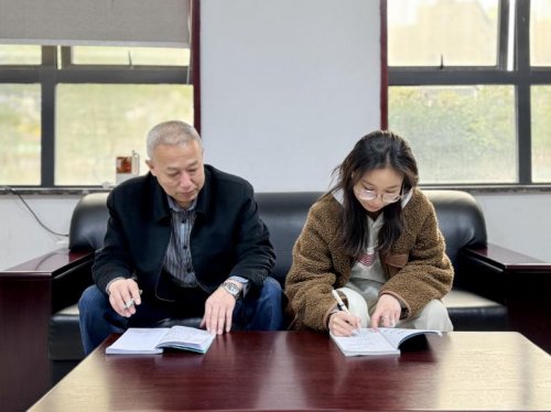 “紅臉出汗” 觸靈魂 “清風(fēng)拂面” 護(hù)初心 