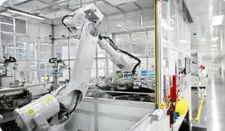 20秒落地用戶需求 海信視像青島工廠成為全球電視行業(yè)首座“燈塔工廠”