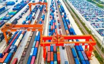 河南鄭州鐵路口岸：協(xié)同管理推動“通關(guān)+物流”高效銜接