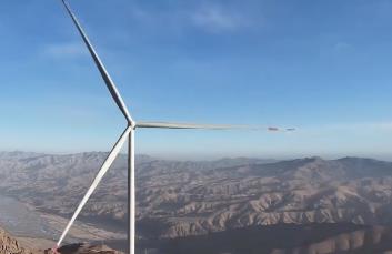 我國(guó)西北地區(qū)最高風(fēng)電項(xiàng)目首批風(fēng)機(jī)并網(wǎng)