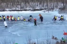 “既能玩又能學”文旅產(chǎn)品花樣上新 “研、學、游”融合助力研學經(jīng)濟“升溫”