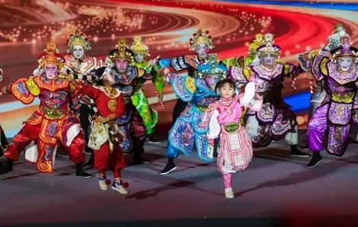 年輕人在非遺中“尋味中國(guó)年”