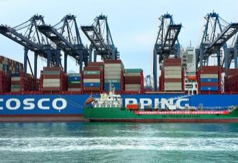 全國首艘雙燃料甲醇加注船啟用