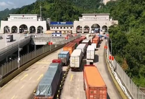 AI模型、智能圖像偵查系統(tǒng)……全國(guó)首個(gè)陸路智慧口岸標(biāo)桿這樣打造