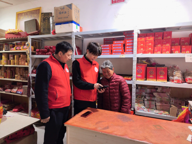 普法筑屏障 蘄春煙草護航節(jié)后經(jīng)營