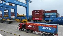 粵港澳大灣區(qū)首創(chuàng) “陸空聯(lián)運(yùn)轉(zhuǎn)關(guān)+安全智能鎖”新模式正式落地廣東