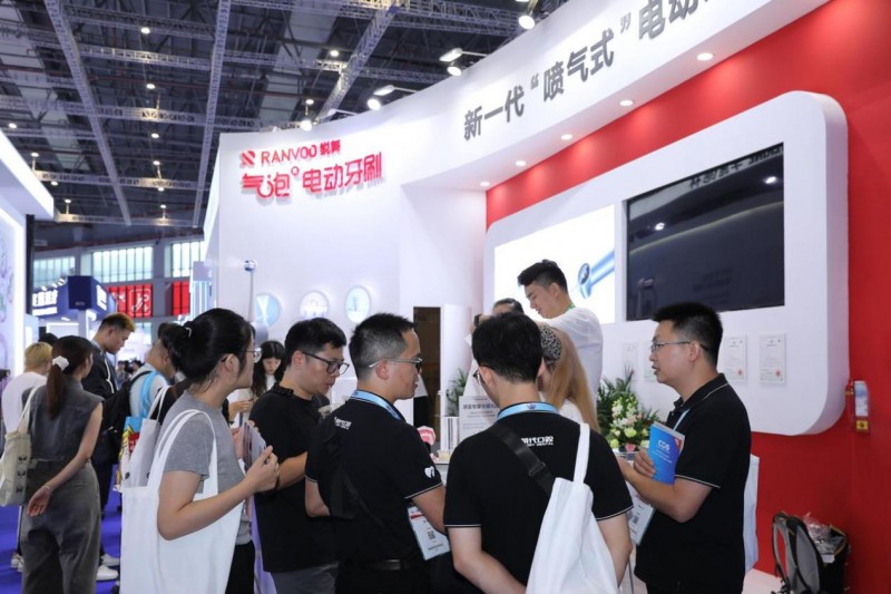 正畸黨和敏感牙如何選電動牙刷？牙醫(yī)推薦銳舞氣泡電動牙刷