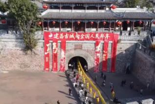 從“飛不到”變成“隨便飛” “小機(jī)場(chǎng)”織密航線帶火“年味小城”游