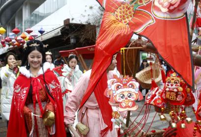 出游流行“新中式”，跟著年俗打卡受熱捧