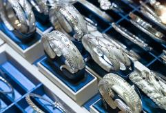 銀價(jià)大漲回收受限 消費(fèi)者該如何理性投資？