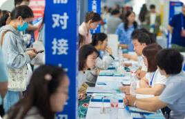 就業(yè)友好型發(fā)展方式如何構(gòu)建？