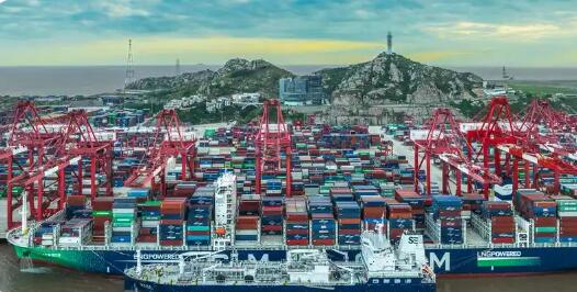 今年前兩月上?？诎哆M(jìn)出境國際航行船舶創(chuàng)歷史新高