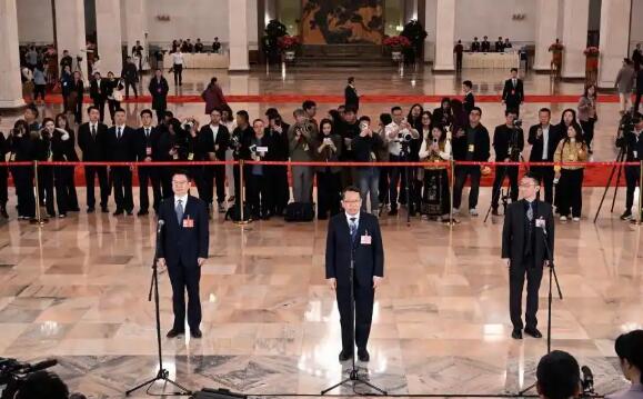 在這場“通道”感受“在一起”的發(fā)展信心