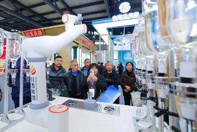 推動釀酒產(chǎn)業(yè)數(shù)智化、綠色化轉(zhuǎn)型，四川瀘州這樣干！