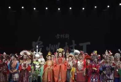 AI賦能時尚產(chǎn)業(yè)新未來 傳統(tǒng)技藝從“展品”到“消費品”融入百姓消費