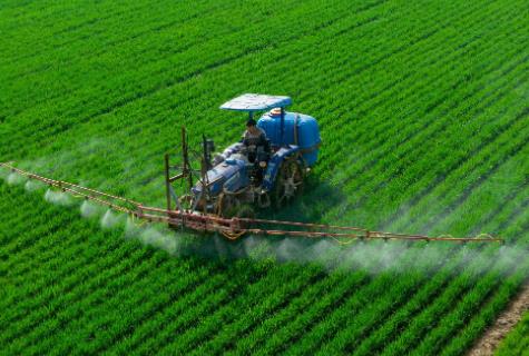 春耕圖里有“新”意 繪就生產(chǎn)好“豐”景