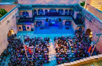 河南清明假期旅游吸金超125億元 春日“賞花經(jīng)濟(jì)”火熱