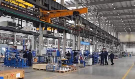 我國(guó)中小企業(yè)發(fā)展環(huán)境逐年向好 超七成專(zhuān)精特新企業(yè)營(yíng)收穩(wěn)增