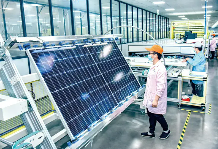 光伏產(chǎn)品出口退稅正式取消 產(chǎn)業(yè)步入“質(zhì)優(yōu)價穩(wěn)”轉(zhuǎn)型關(guān)鍵期
