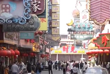 電影IP串聯(lián)光影與生活 “鏈?zhǔn)襟w驗(yàn)”花樣上“新”拓展經(jīng)濟(jì)增長(zhǎng)新空間