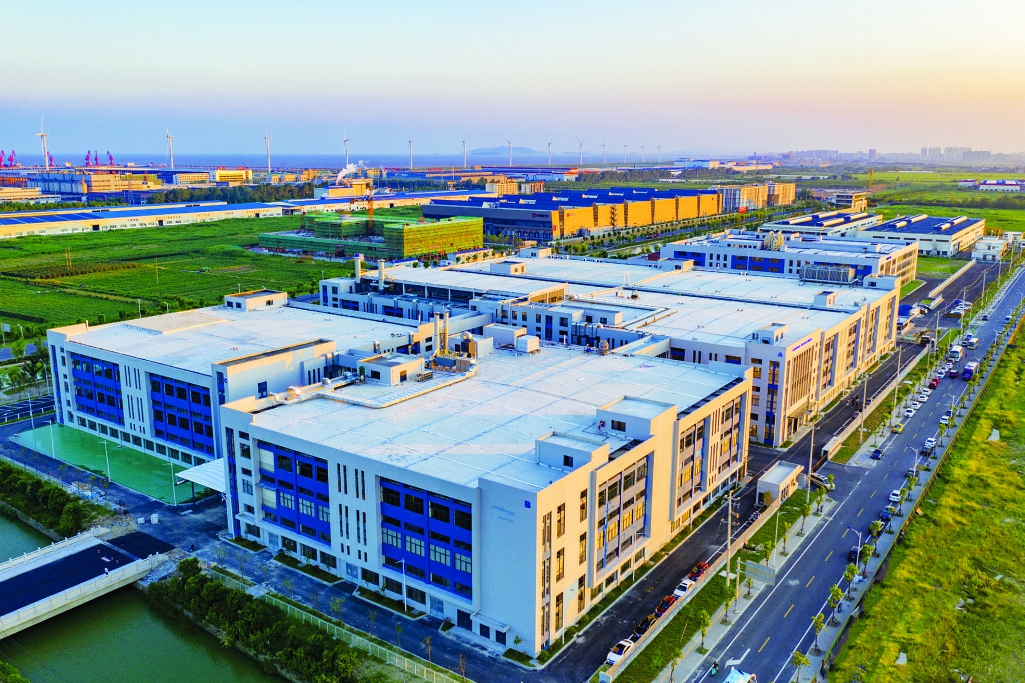  海鹽經(jīng)開區(qū)：百舸爭流千帆競 風(fēng)正揚(yáng)帆踏歌行 