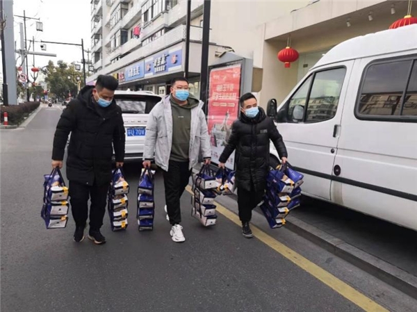  和府撈面助力蘇州防疫，收獲網(wǎng)友“霸道關(guān)愛” 