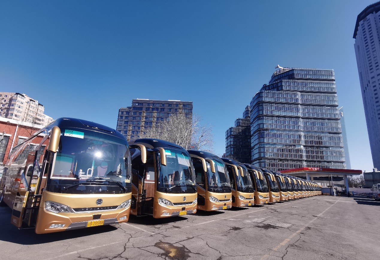  連續(xù)25年護(hù)航全國兩會(huì)創(chuàng)下行業(yè)之最，金旅客車鑄就閃亮金字招牌