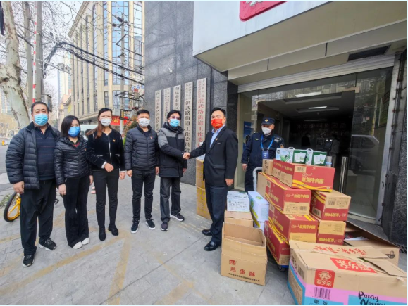 眾志成城戰(zhàn)疫情，太平商場(chǎng)進(jìn)社區(qū)送溫暖！