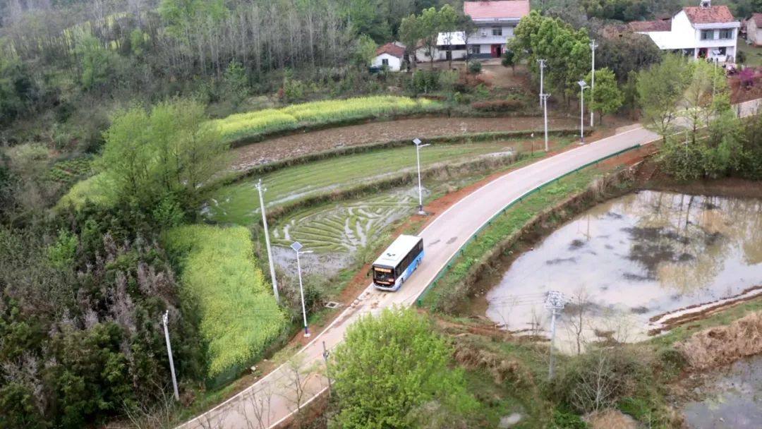  古戰(zhàn)場散發(fā)新活力，赤壁全域公交通民心！