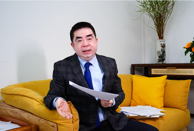  上藥信誼H5“精神”益生菌上市，邀請(qǐng)?jiān)S鵬飛主任開展主題公益直播