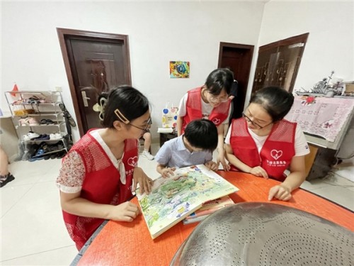 遂昌：愛心志愿“紅色”行 用心照亮成長(zhǎng)路