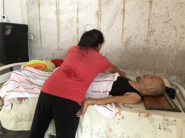 羅覃寶：病臥于床，卻依然仰望星空